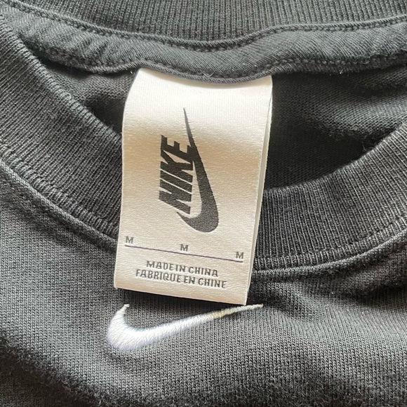 NikeLab Womans Swoosh All Over Print Shirt Medium Cropped Streetwear Y2K Sz M - Picture 4 of 7